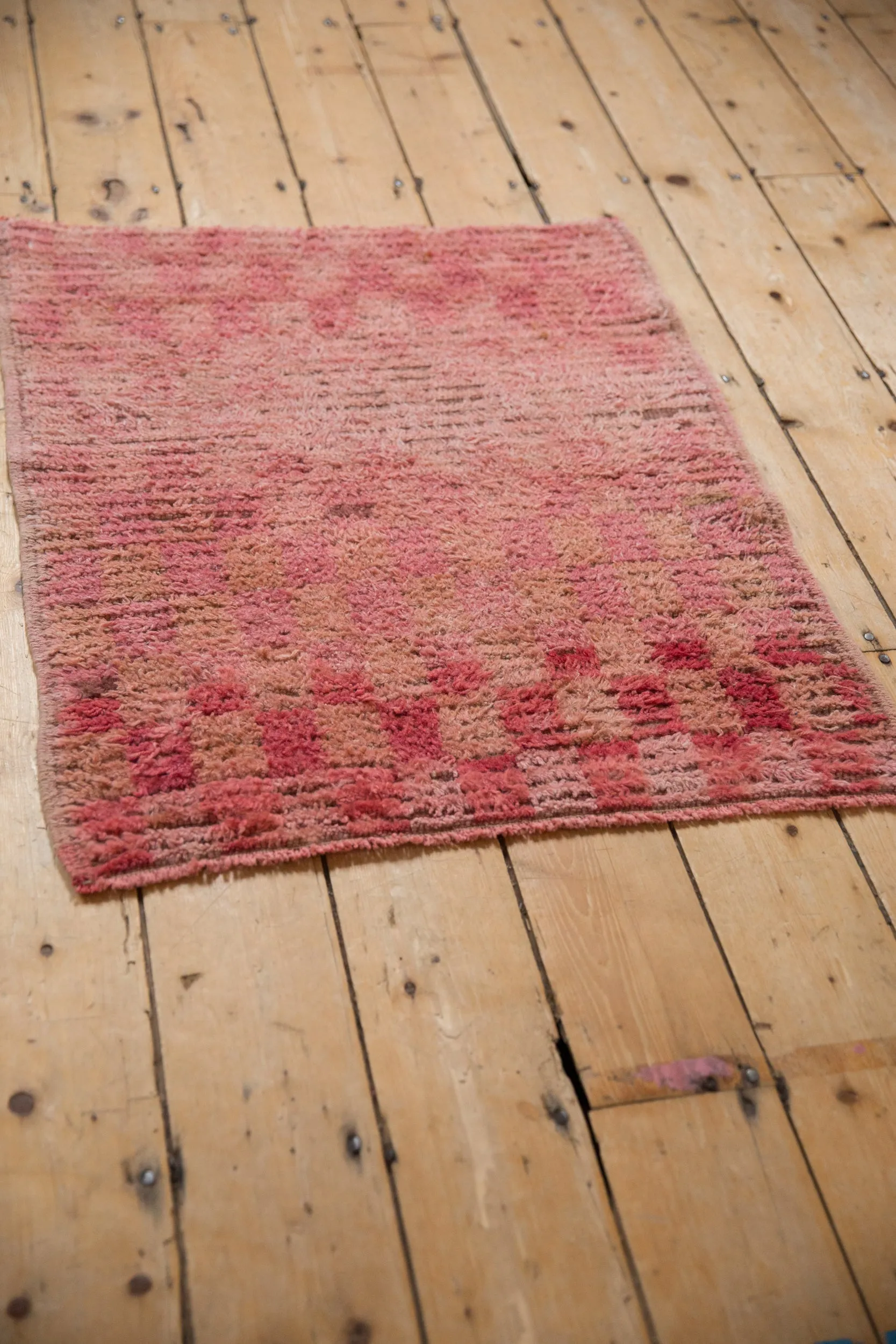 2.5x3 Vintage Distressed Tulu Square Rug