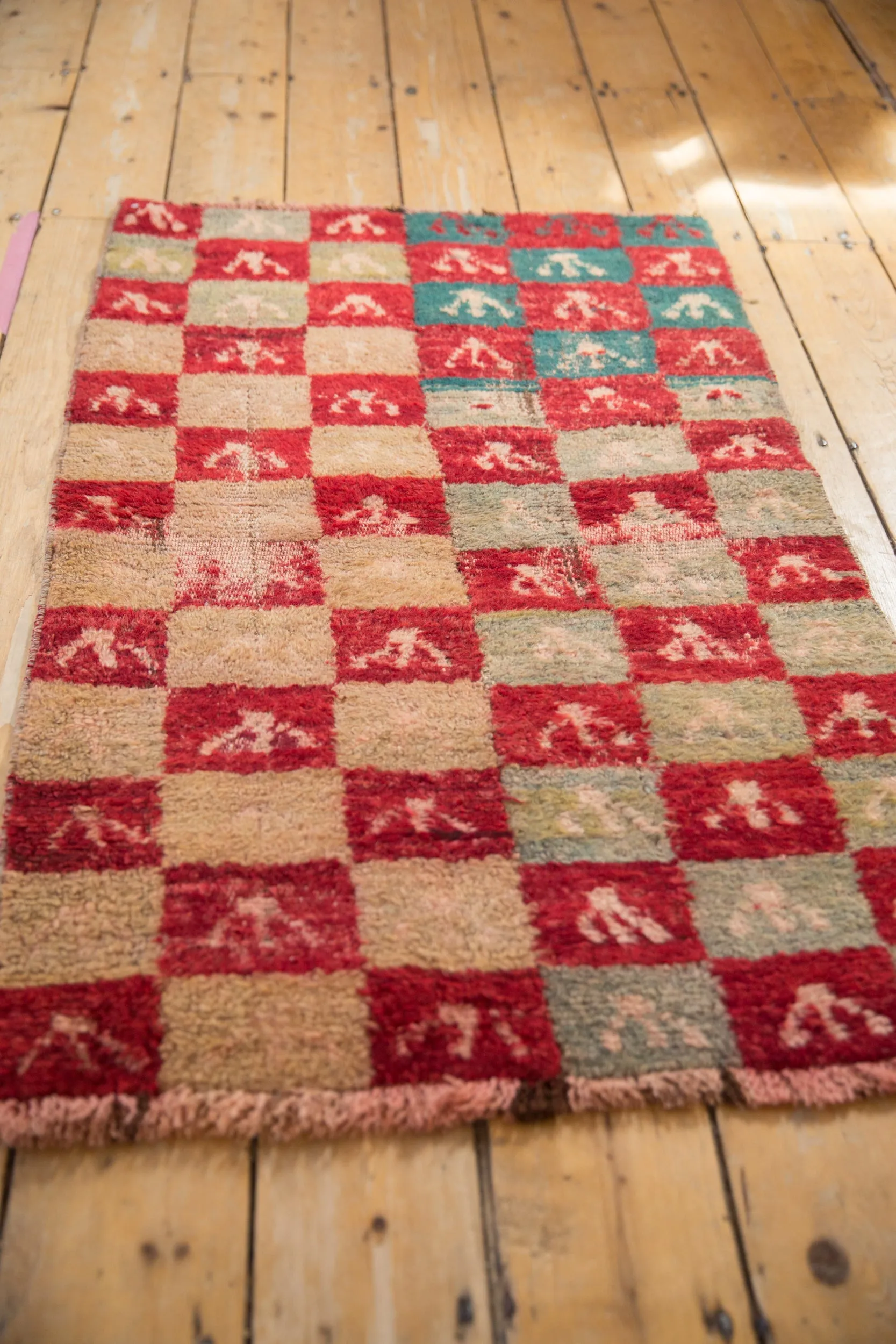 2.5x4 Vintage Distressed Tulu Rug