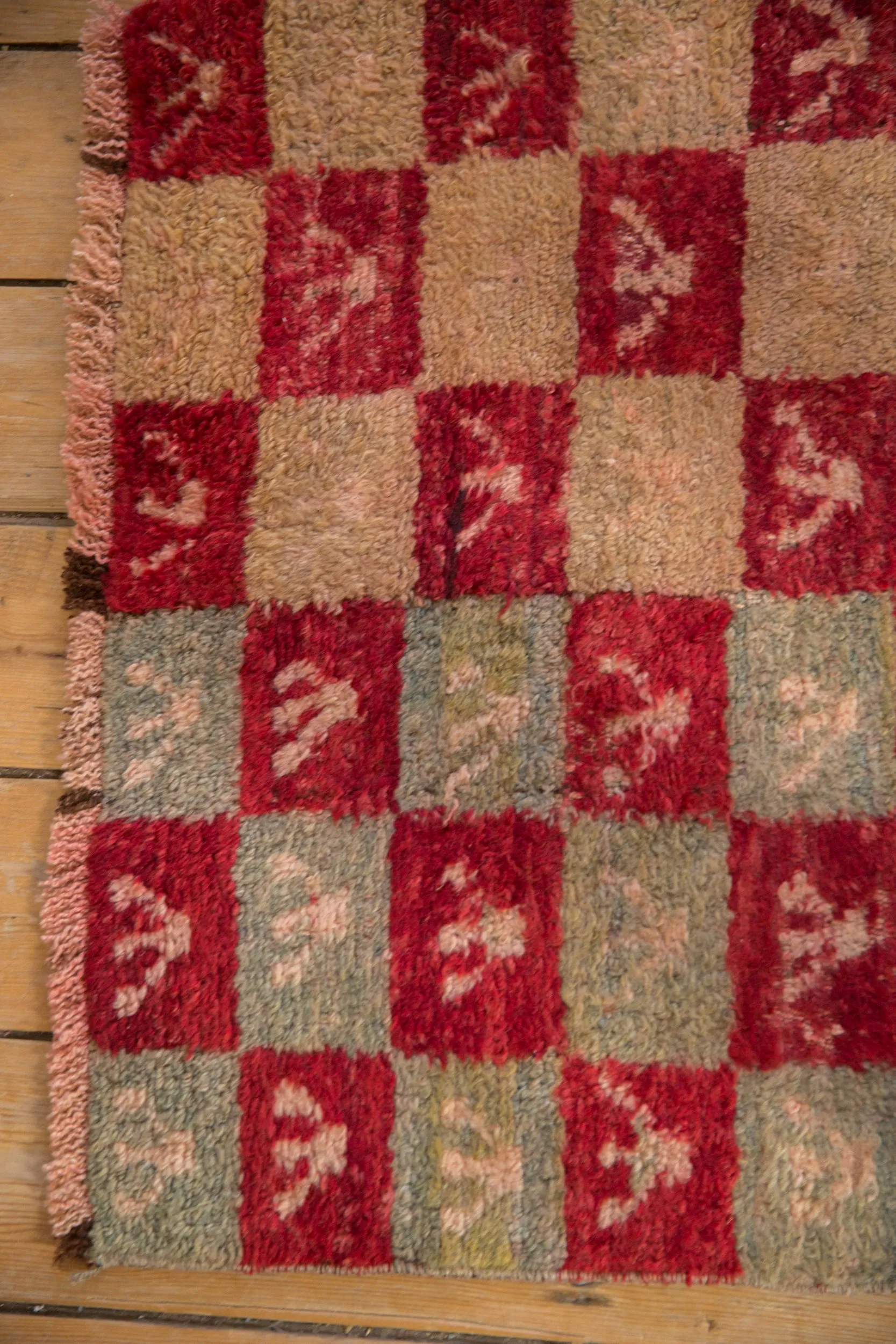 2.5x4 Vintage Distressed Tulu Rug