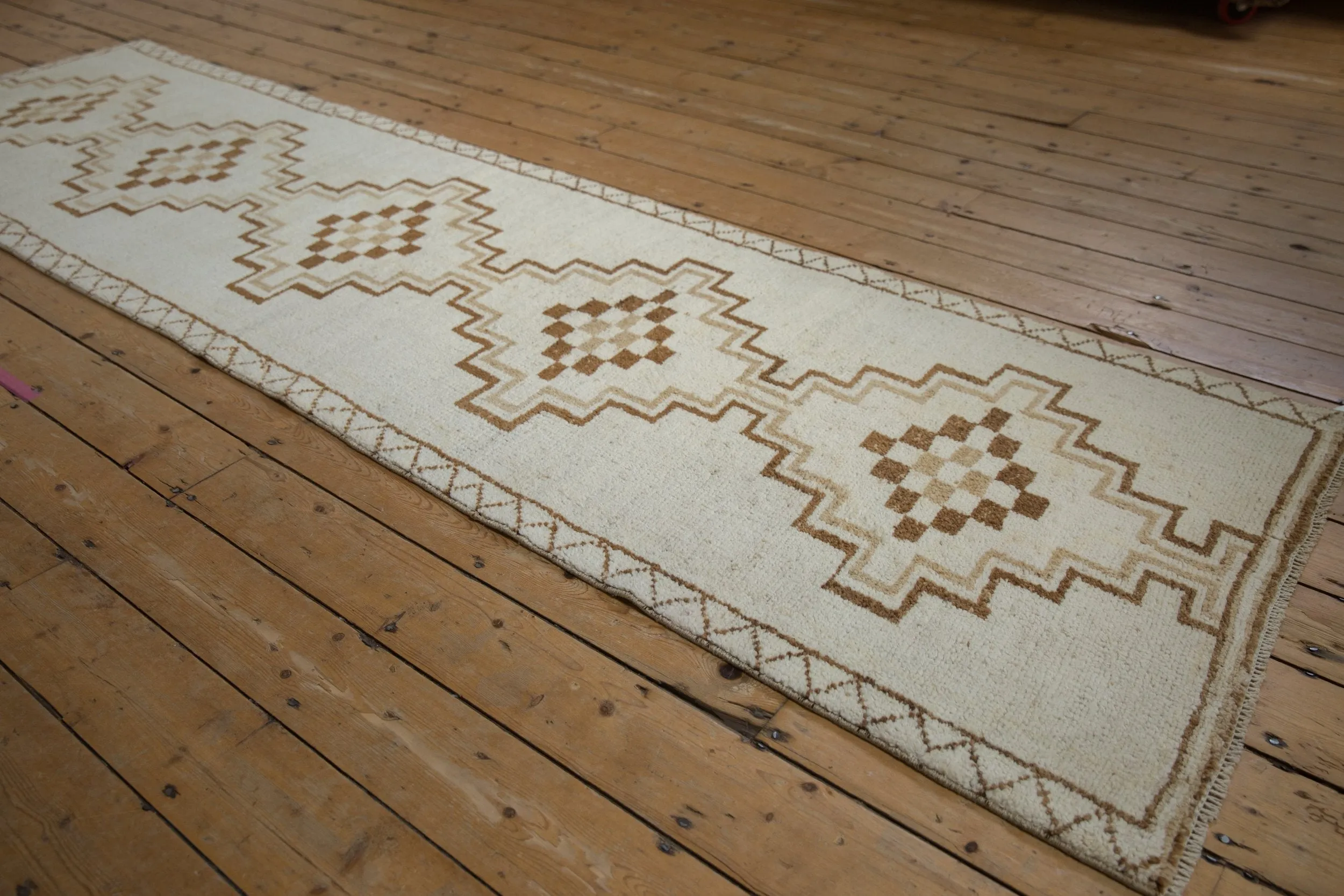 3x11 Vintage Distressed Kars Rug Runner