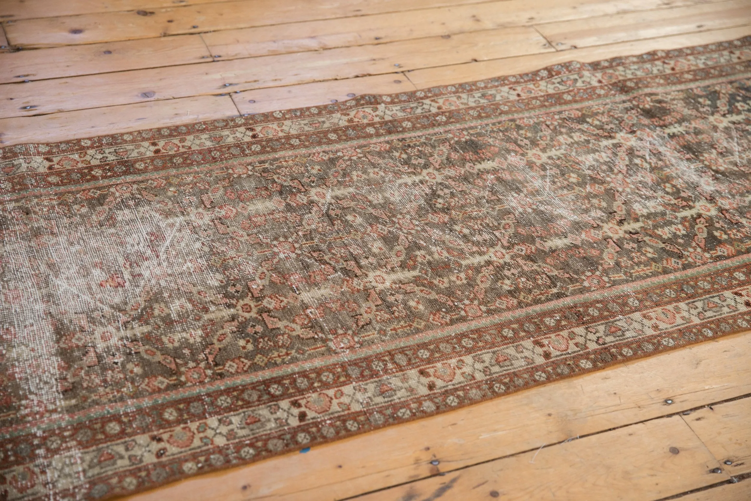 3x16.5 Vintage Distressed Mahal Rug Runner
