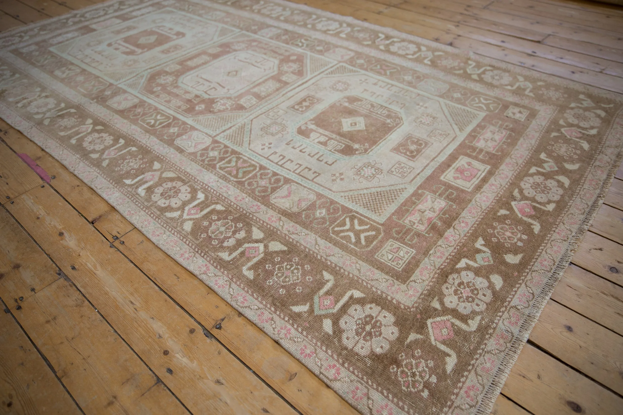 5x9 Vintage Distressed Oushak Carpet