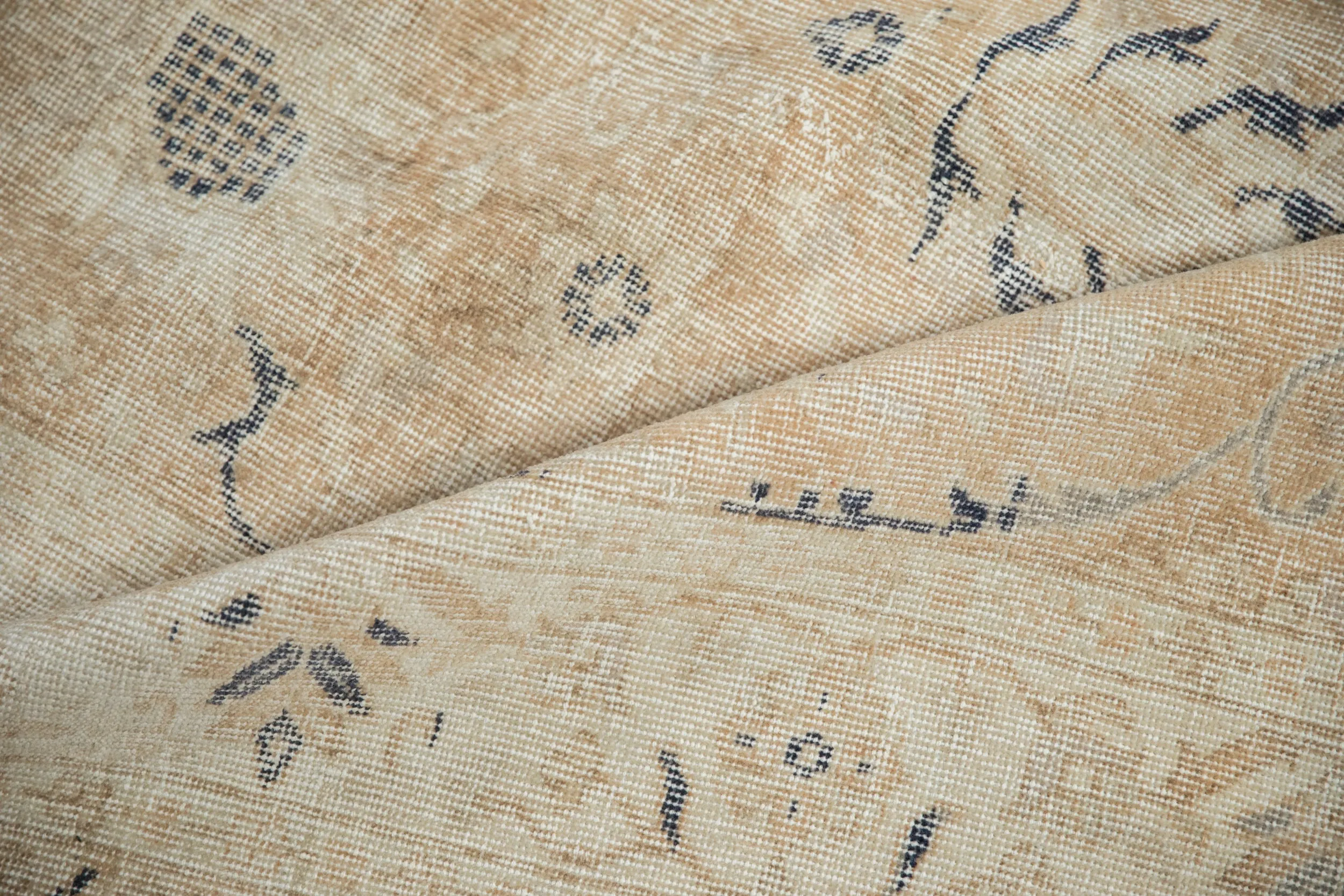 6.5x10 Vintage Distressed Sparta Carpet