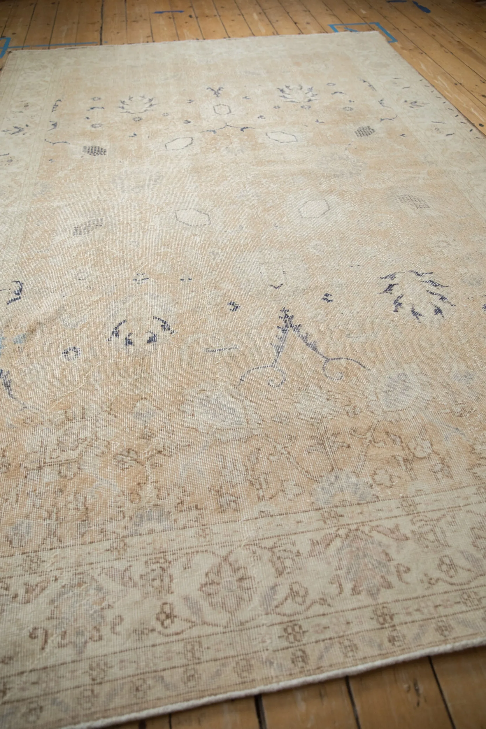6.5x10 Vintage Distressed Sparta Carpet