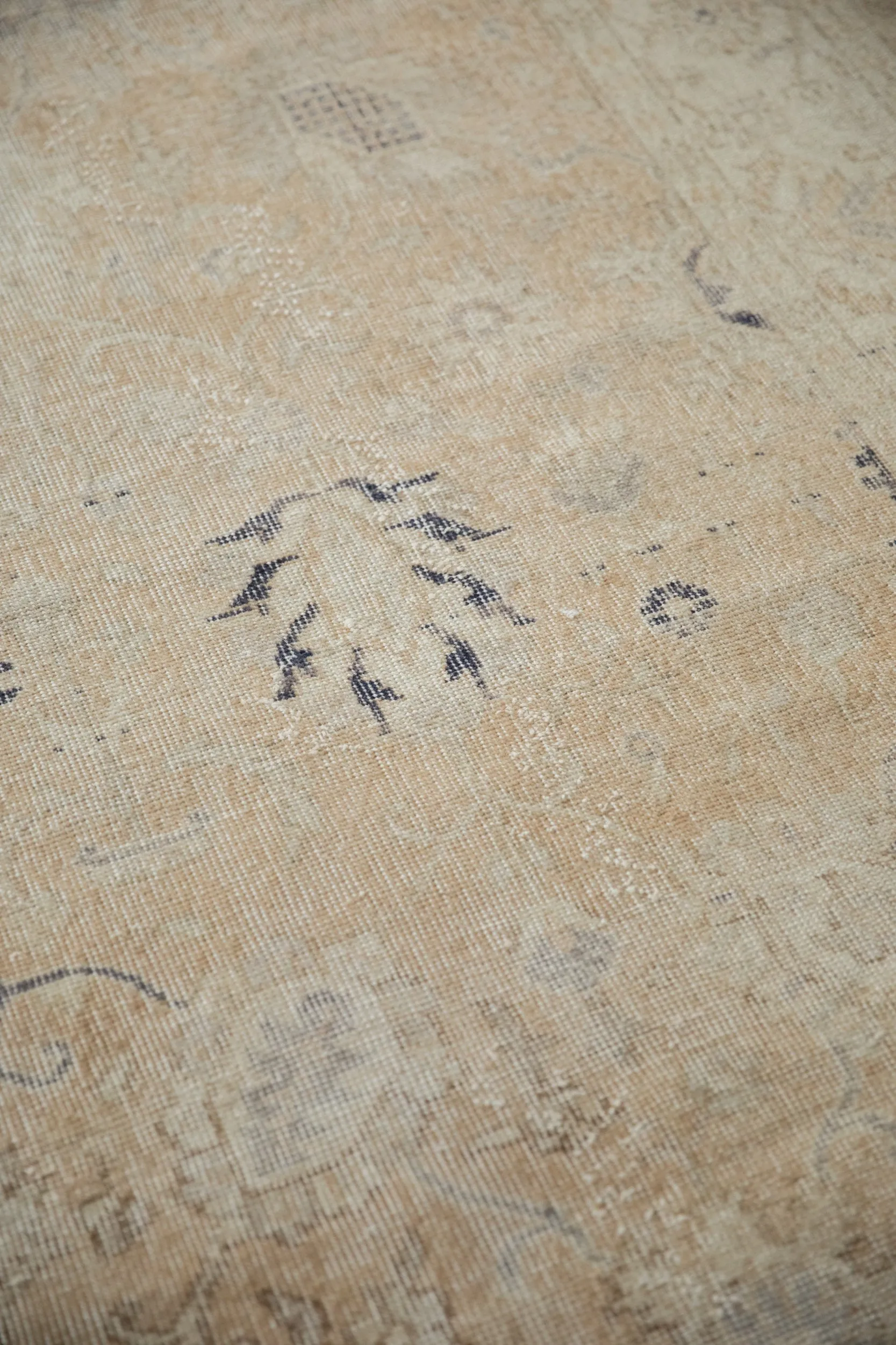 6.5x10 Vintage Distressed Sparta Carpet