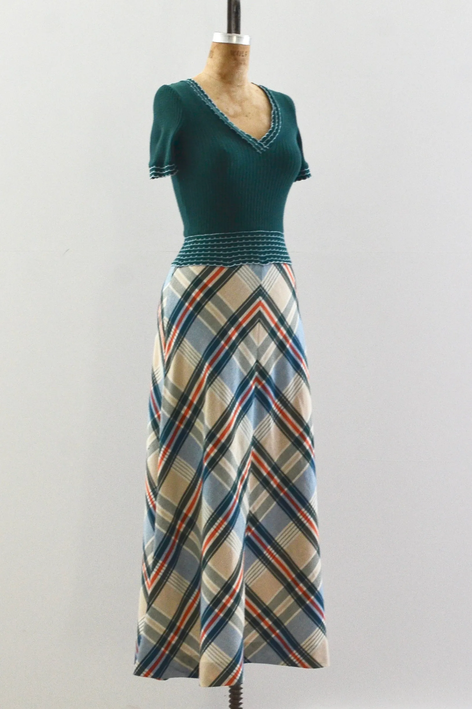 70's Mitered Knit Dress / XXS