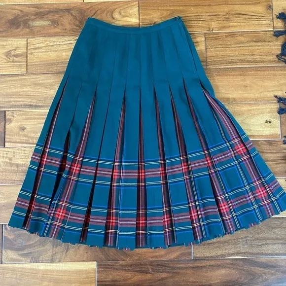 AlJean of Canada Vintage Virgin Wool Pleaded Green Midi Length Plaid Skirt
