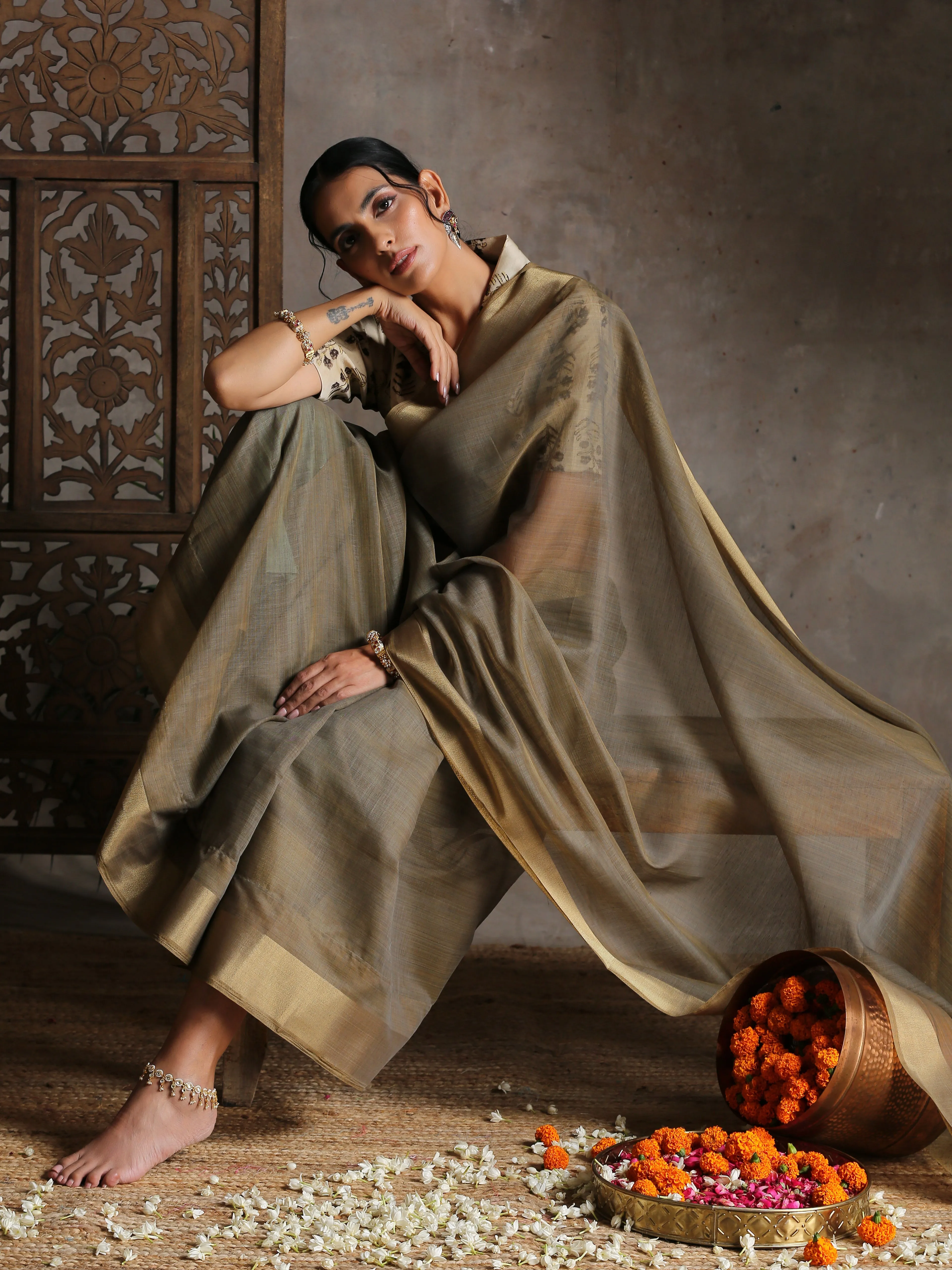 Ash Grey Dual Shade Cotton Saree with Border and Tassels