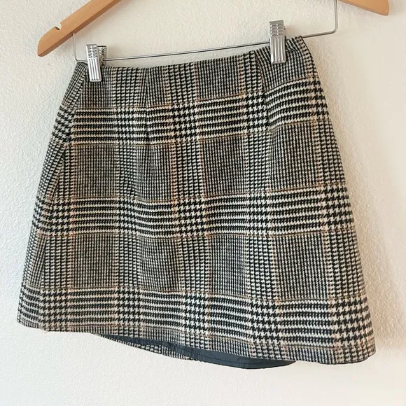 ASTR The Label Wool Mini Skirt in Plaid