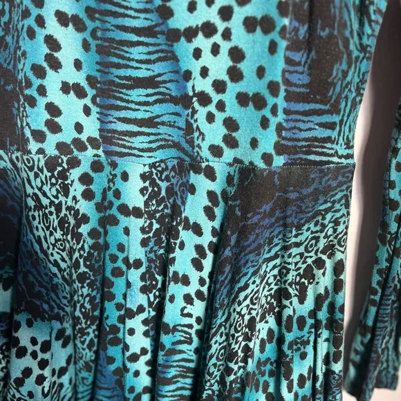 Betsey Johnson Leopard Print Ruffle Bottom Skater Girl L/S Scoop Neck Dress-SZ M
