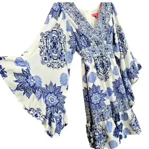 Betsy Johnson White/ Blue Floral Boho Kimona Longsleeve Ruffled Dress