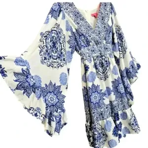 Betsy Johnson White/ Blue Floral Boho Kimona Longsleeve Ruffled Dress
