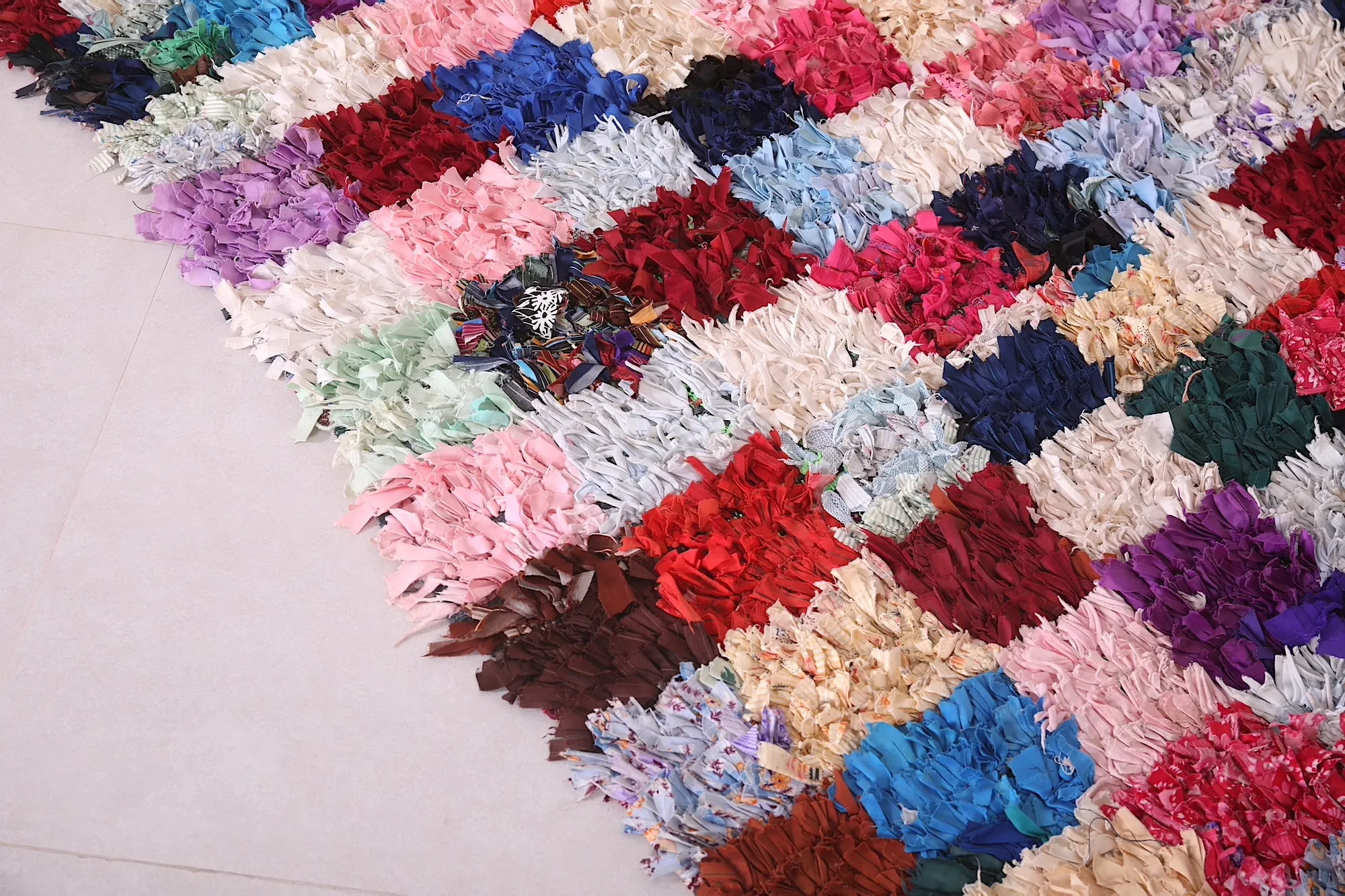 Boucherouite Checkered Rug 5 x 7.9 Feet - Vibrant Moroccan Decor