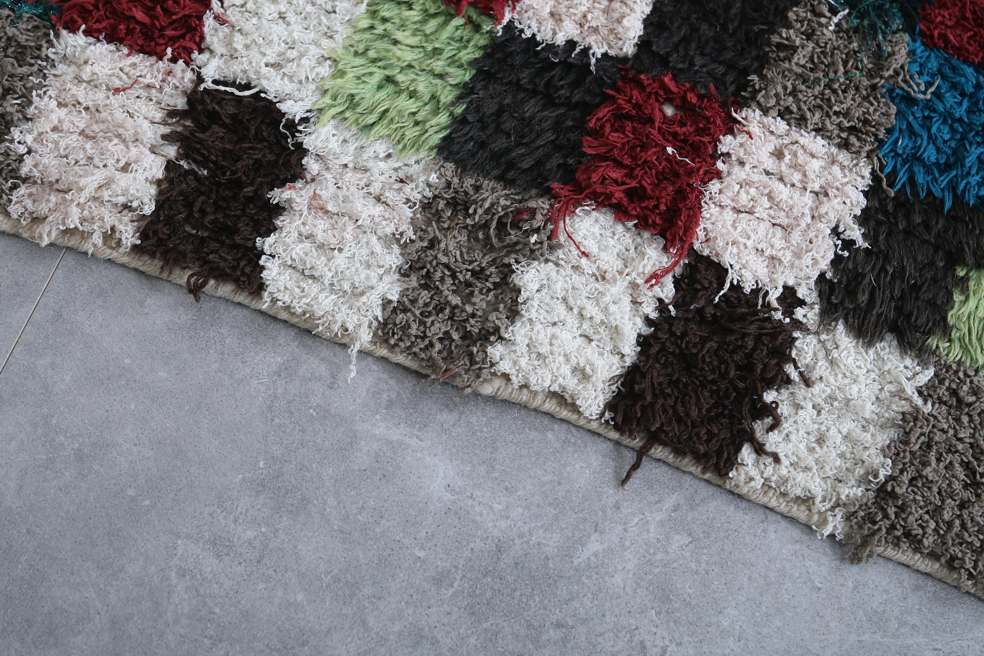Colorful Moroccan Rug – Patchwork Design 3 x 5.7 ft