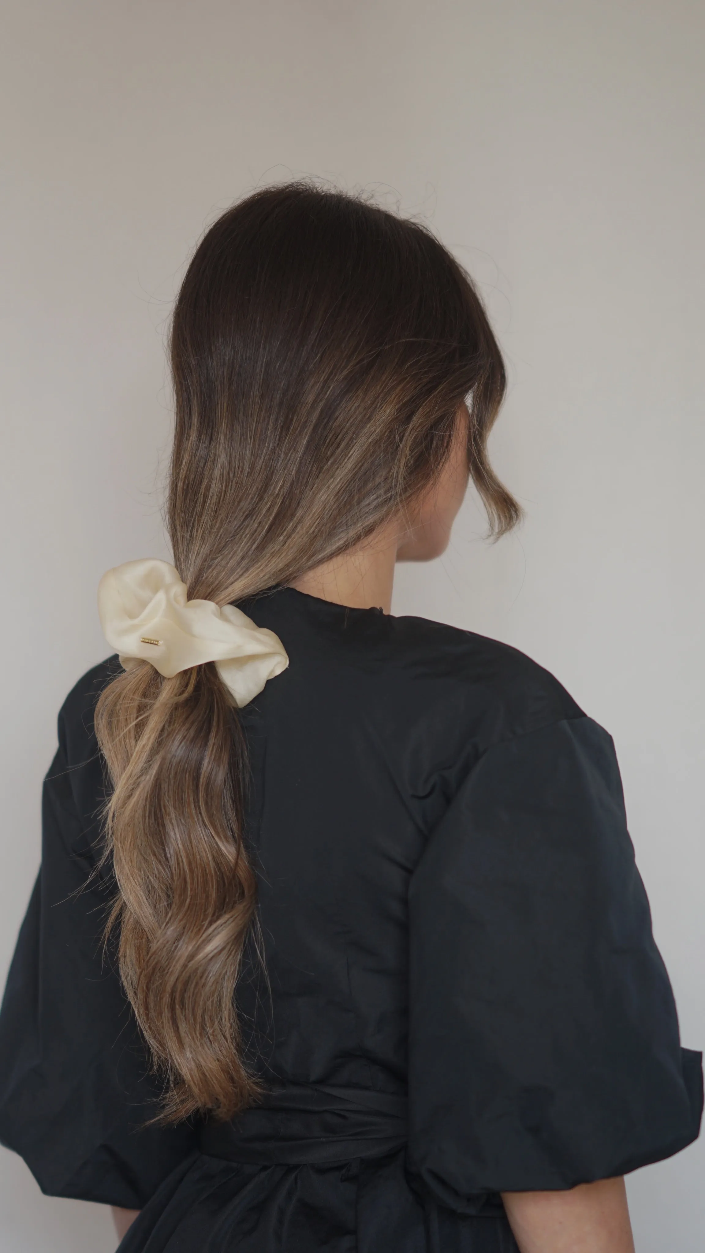CORA PONY WRAP ORGANZA - PORCELAIN