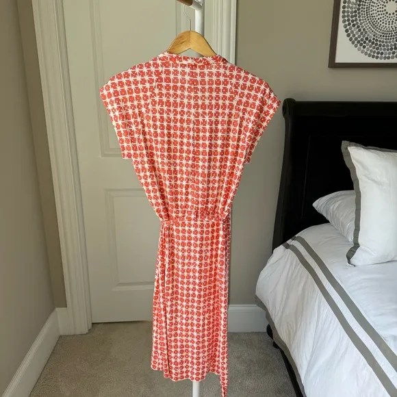Diane Von Furstenberg 100% Silk Jersey Mindy Wrap Dress