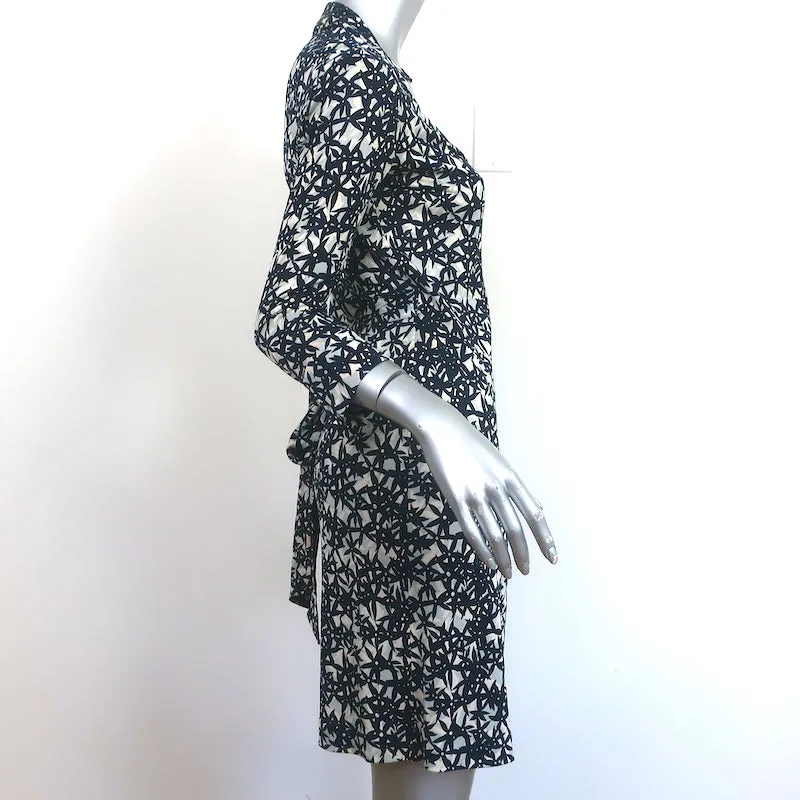Diane von Furstenberg Justin Wrap Dress Navy Printed Silk Jersey Size 2