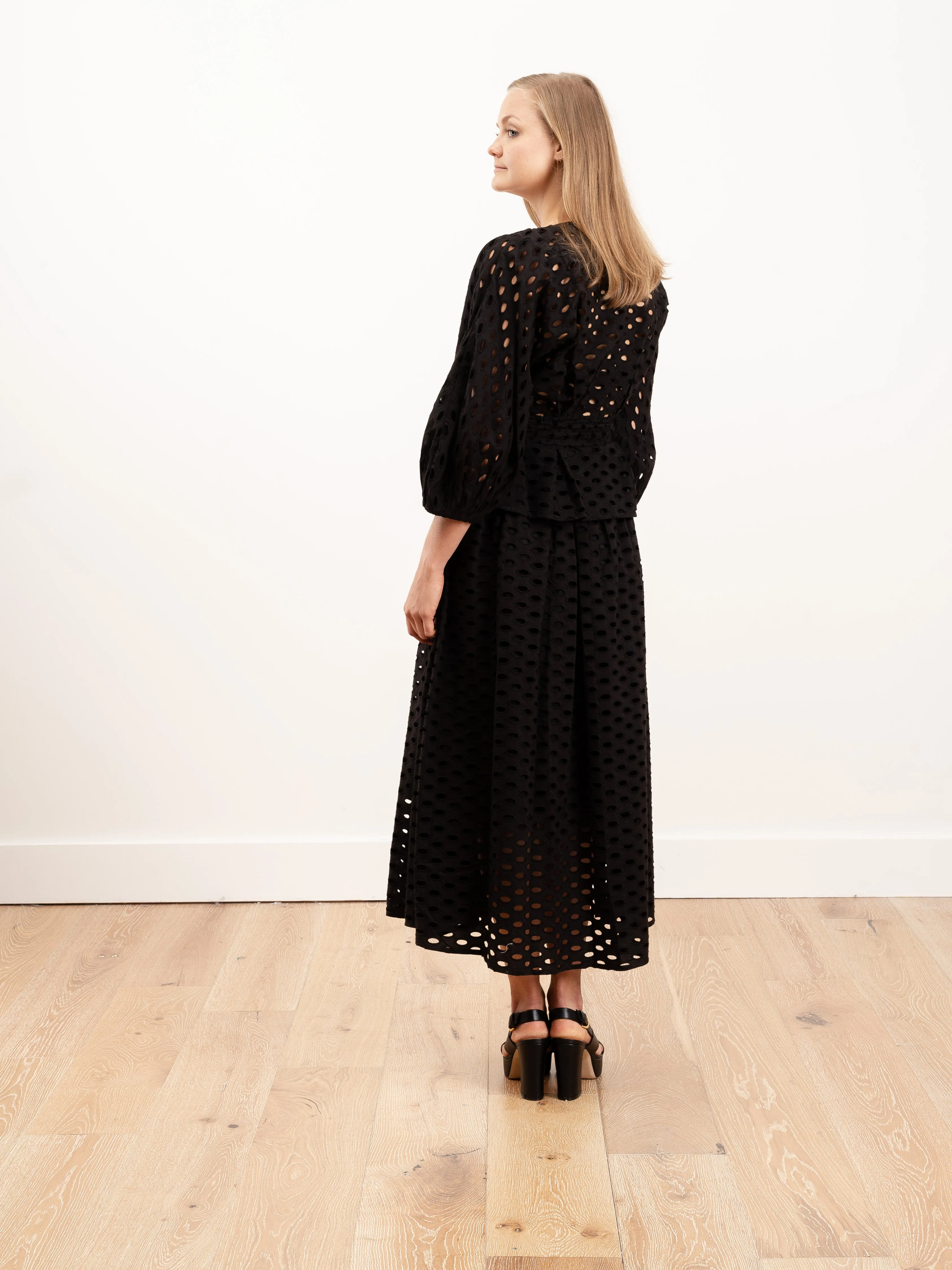 eyelet wrap top