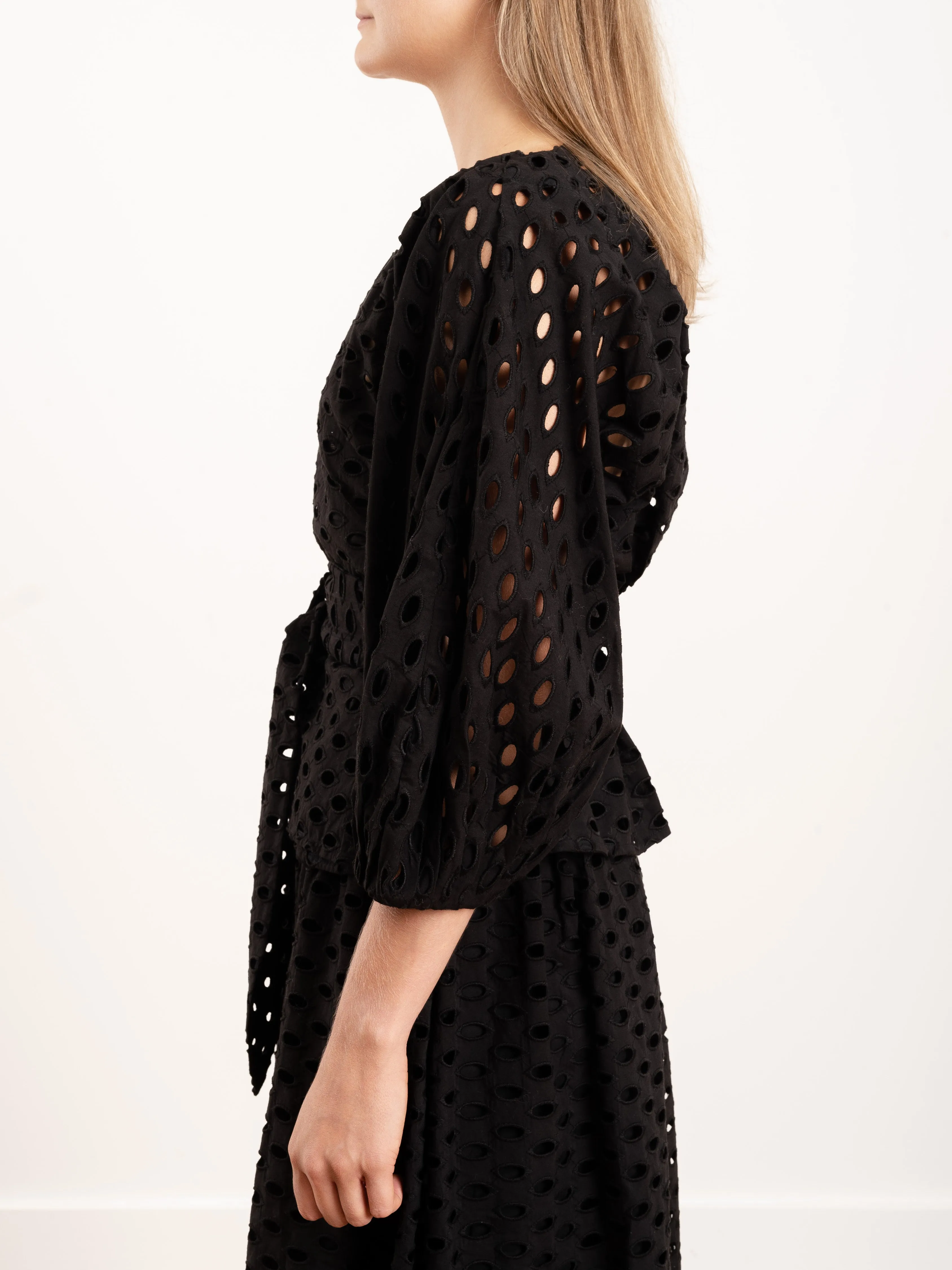 eyelet wrap top
