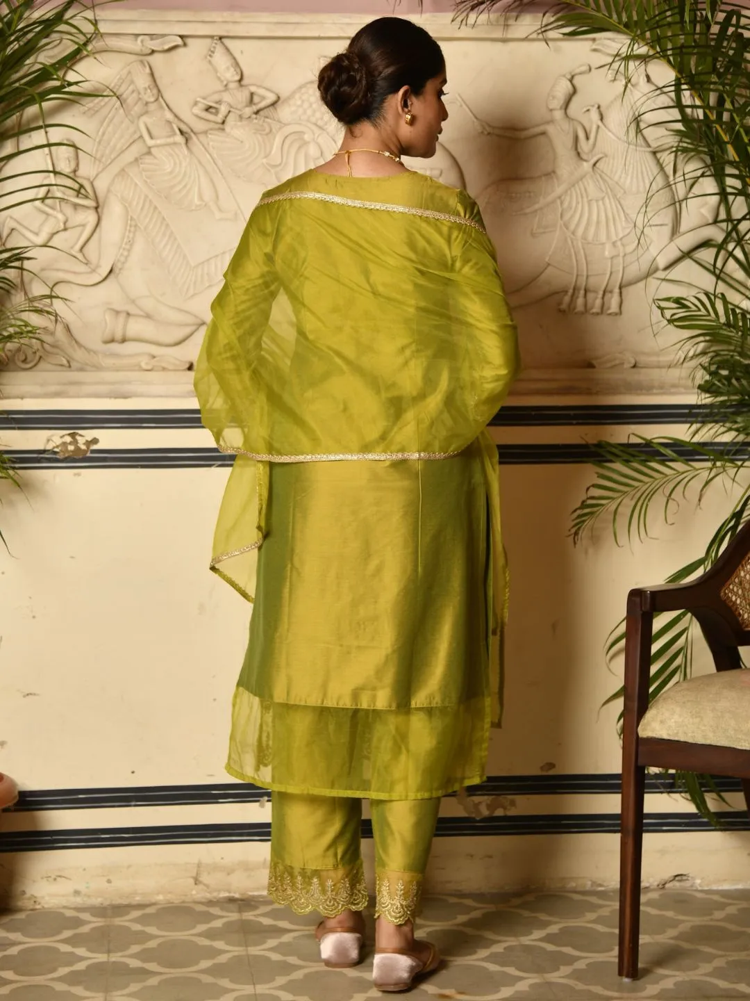 Green Art Silk Kurta Set with Scalloped Zari Embroidered Details with dupatta