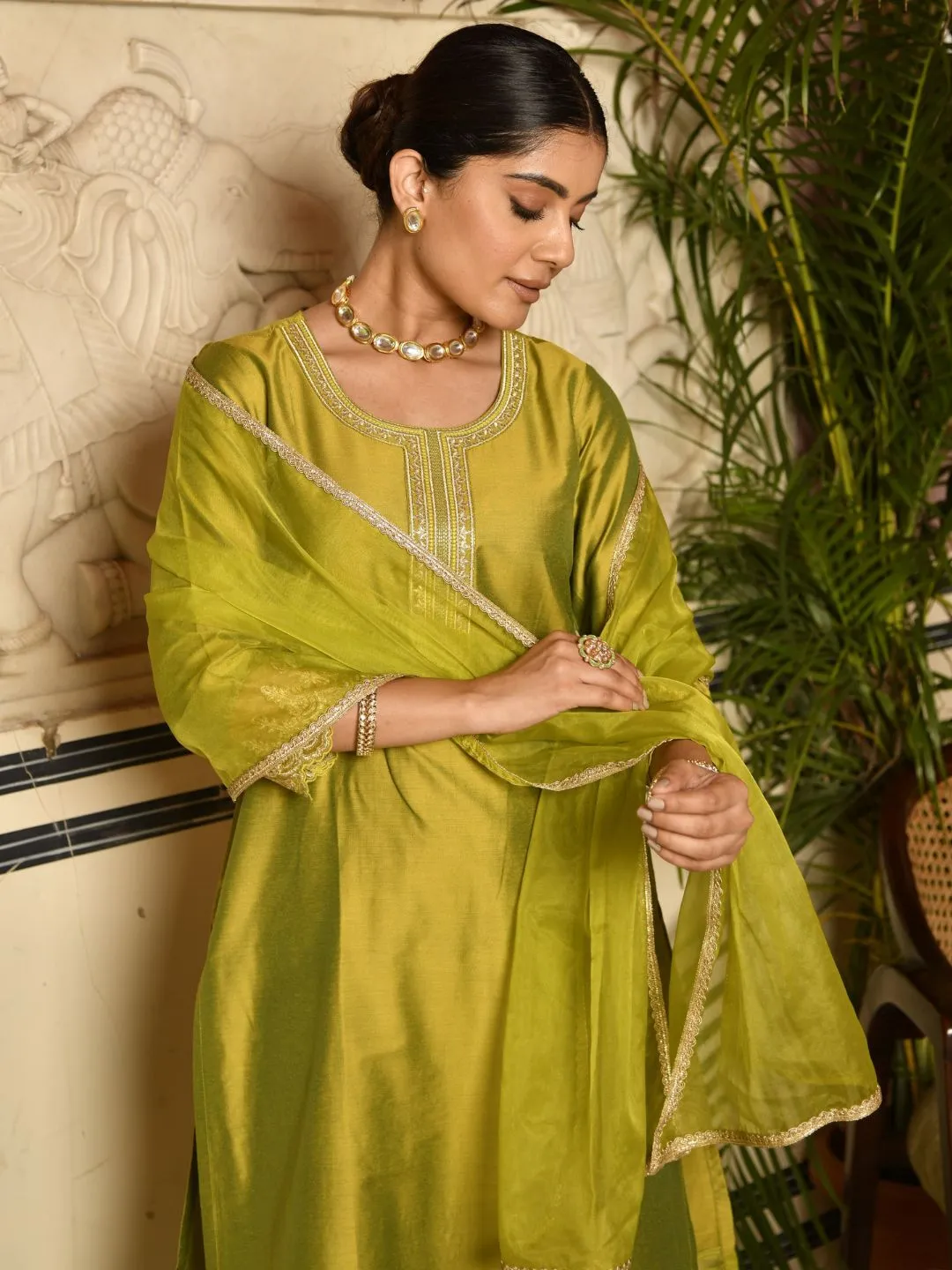 Green Art Silk Kurta Set with Scalloped Zari Embroidered Details with dupatta