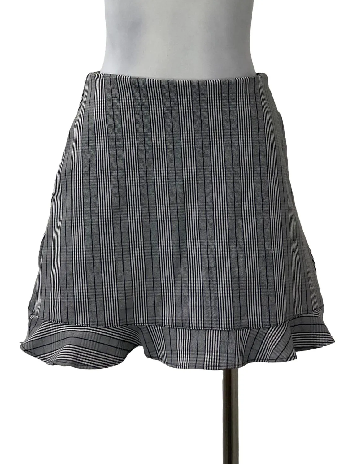 Grey Checkered Flutter Skirt