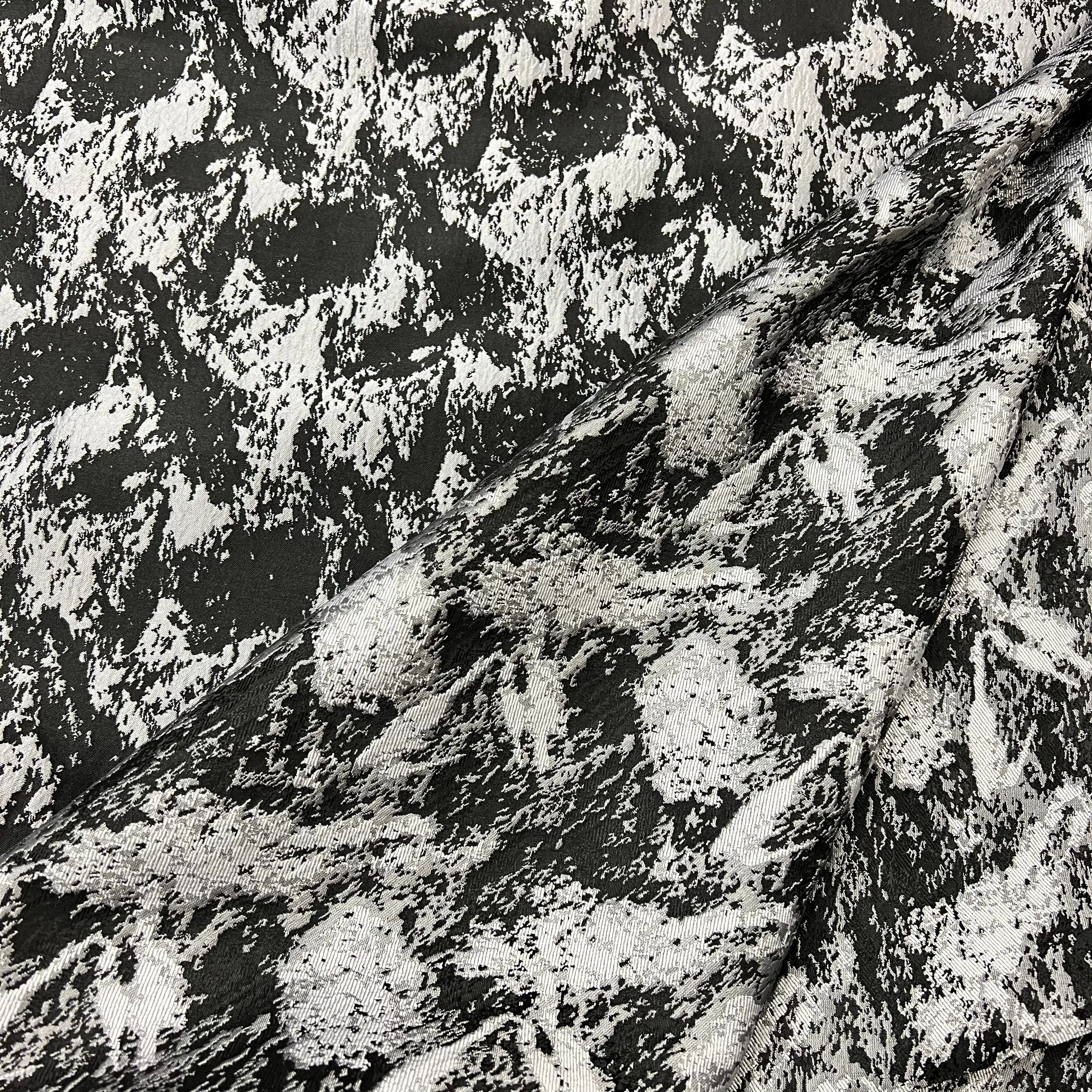 Jacquard - Black & Silver