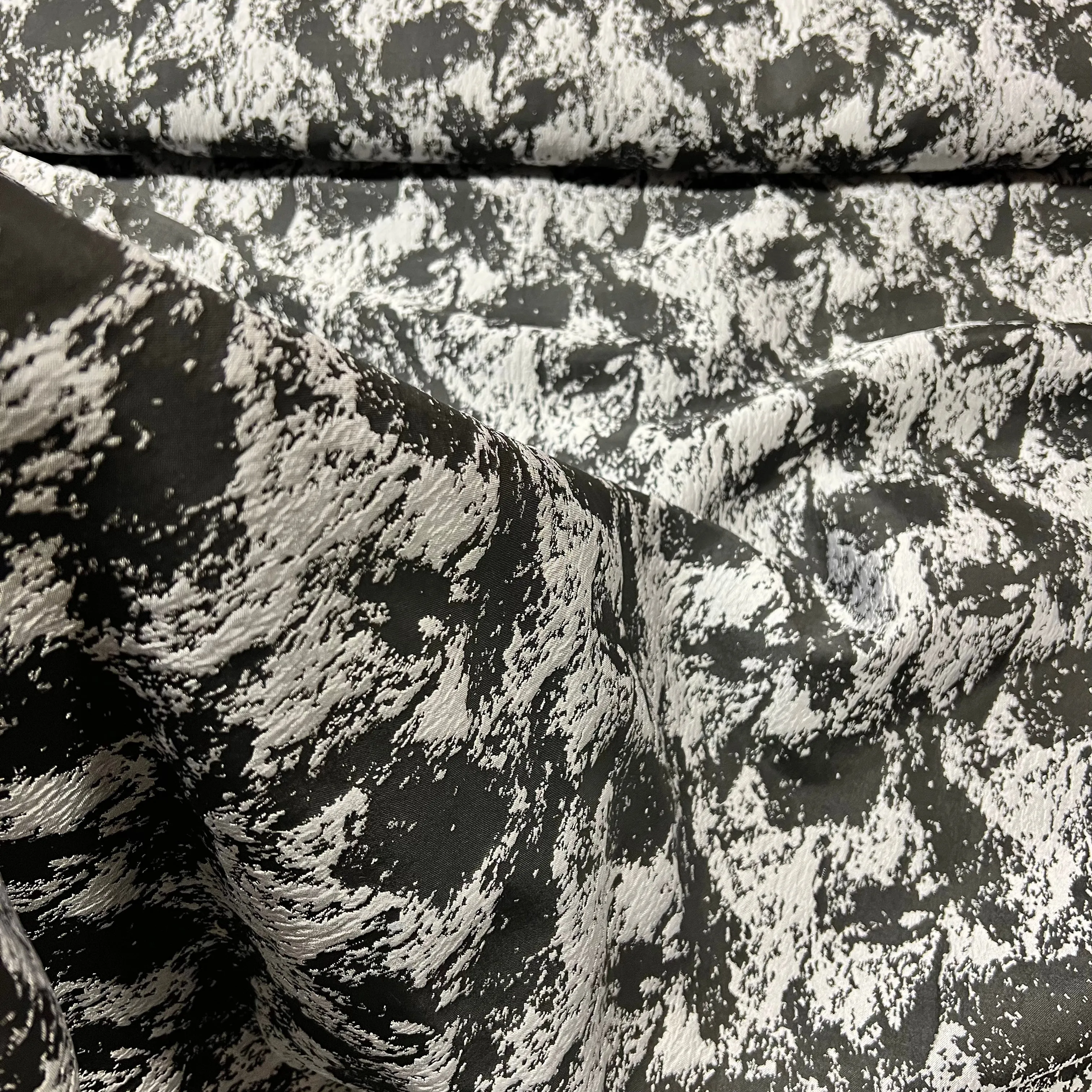 Jacquard - Black & Silver