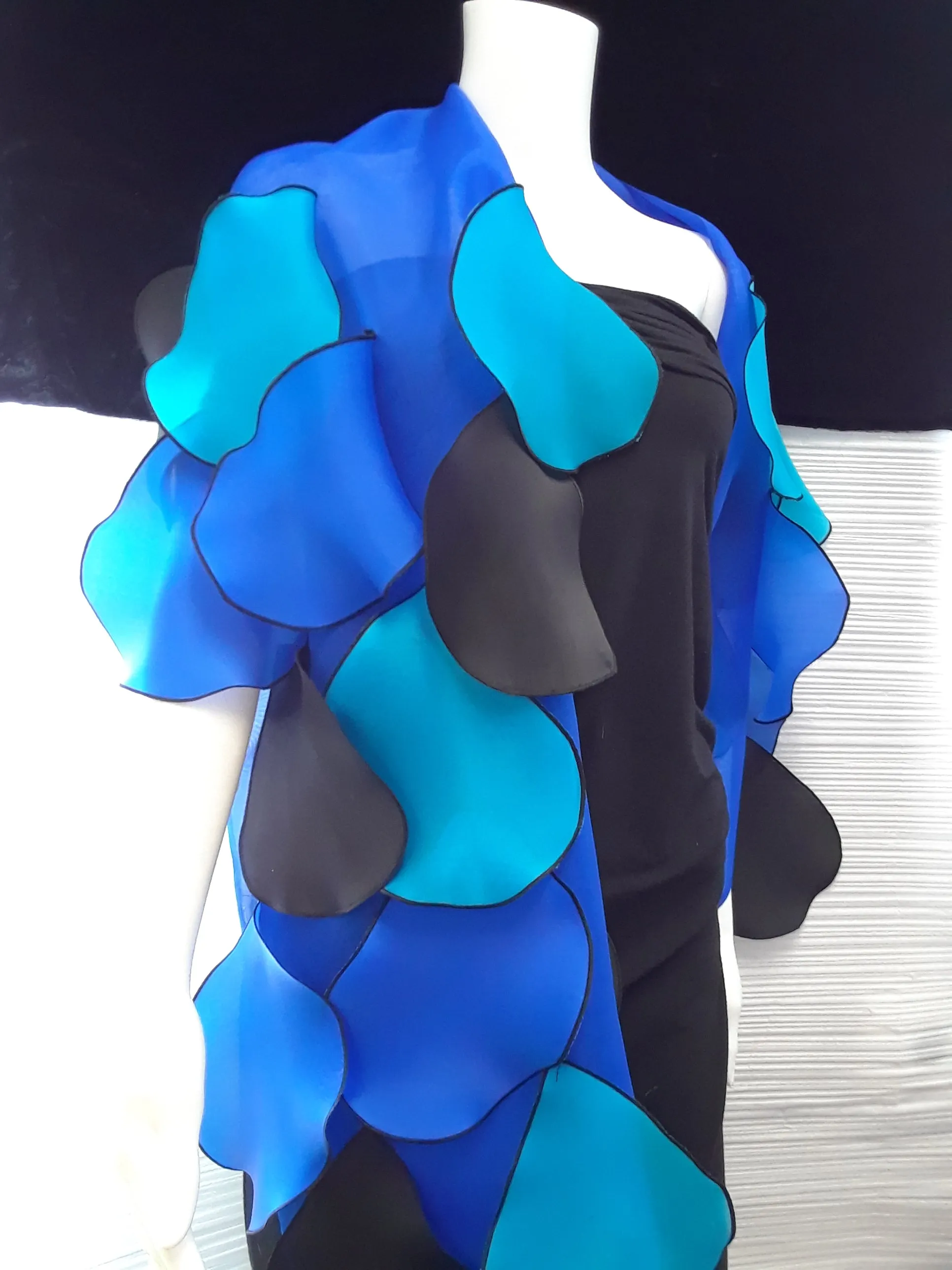 Leaves Wrap