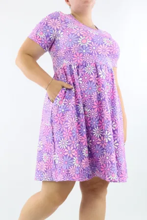 Lilac Daisies - Short Sleeve Skater Dress - Knee Length - Side Pockets