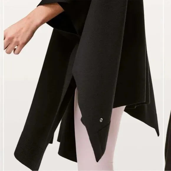 Lululemon Free To Coast Wrap One Size Knit Sweater Wrap