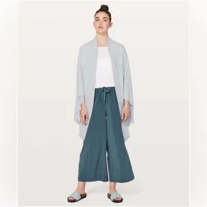 Lululemon Stillness Wrap W9BG5S Silver Fox
