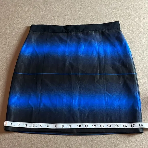 MARC by Marc Jacobs LIDA Mini/Short Skirt Ombre Blue/Black - Size 4