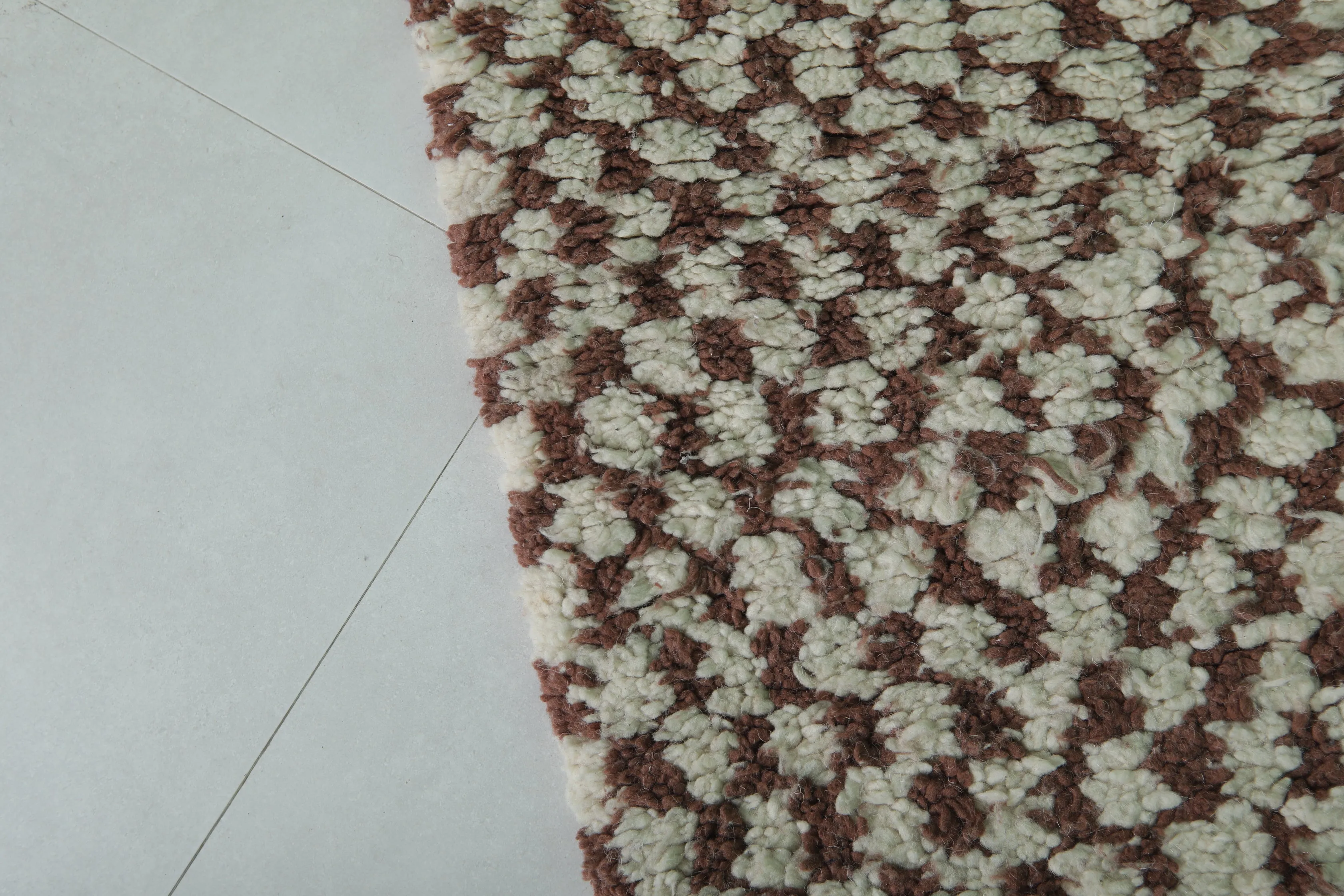 Moroccan Berber Rug 4.9 x 5 Ft - Vintage Wool Rug