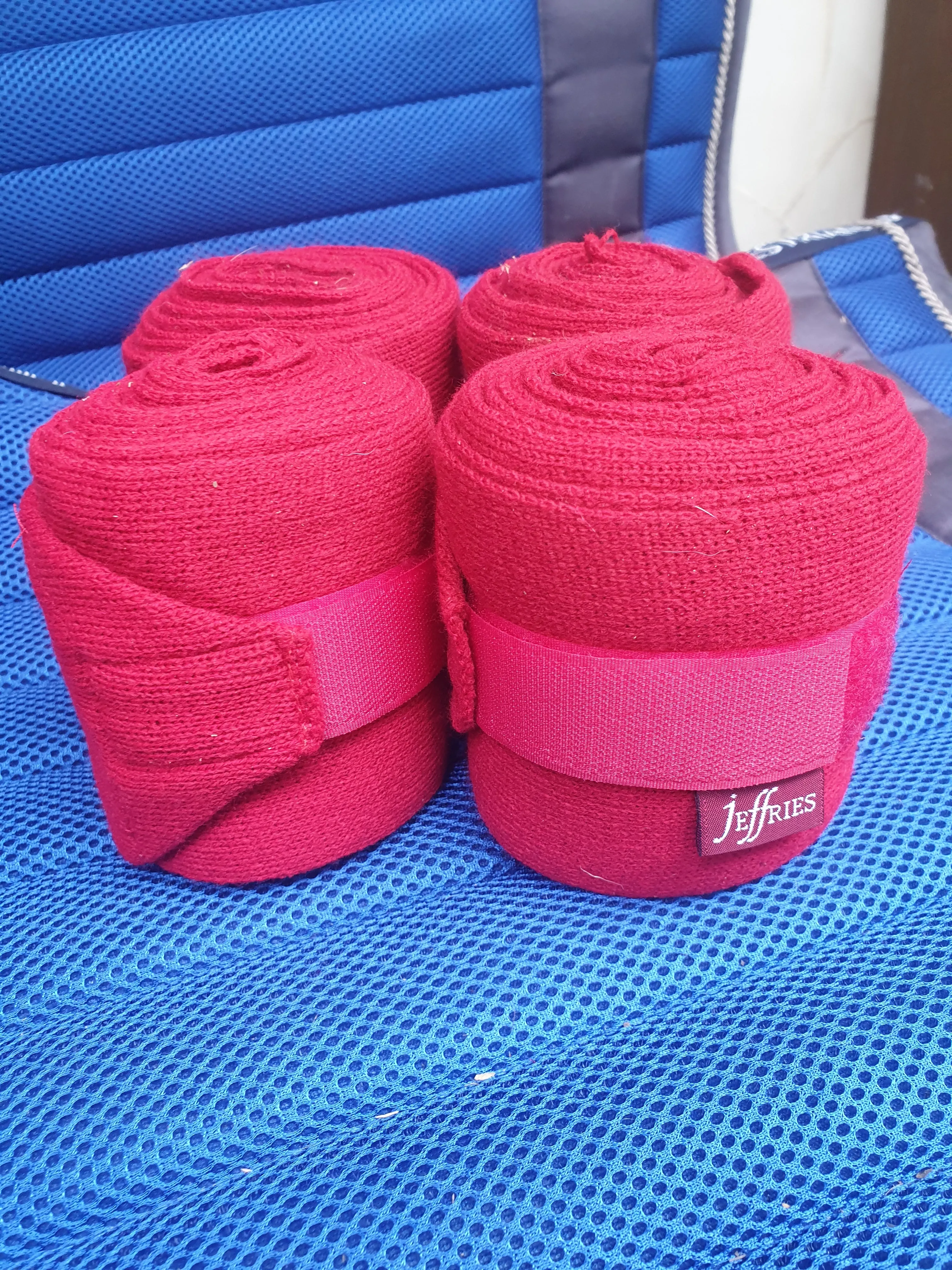 NEW Set of 4  red jeffries falcon cotton bandages FREE POSTAGE ✅