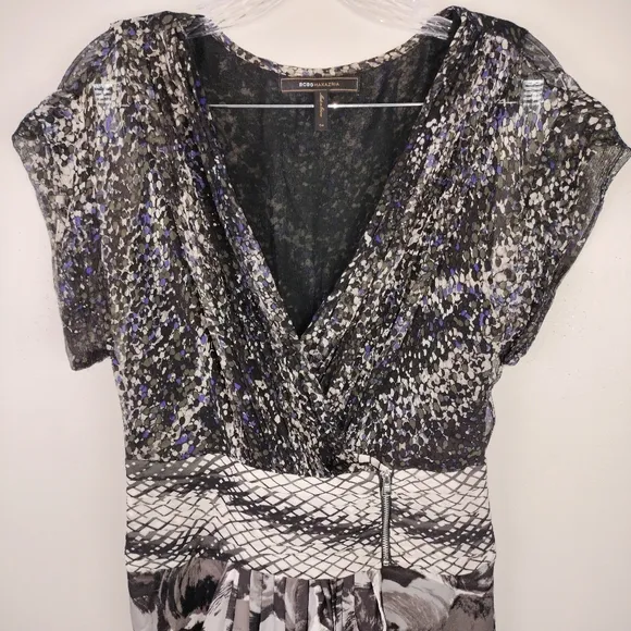 NWOT BCBGMaxAzria 100% Silk Combo Print Wrap Dress in Light Dove Sz. 4