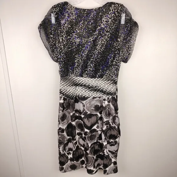 NWOT BCBGMaxAzria 100% Silk Combo Print Wrap Dress in Light Dove Sz. 4