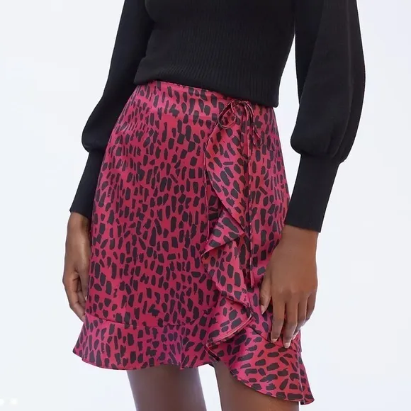 NWT Anthropologie Hutch Desiree Ruffled Mini Skirt Womens Large Pink Cheetah