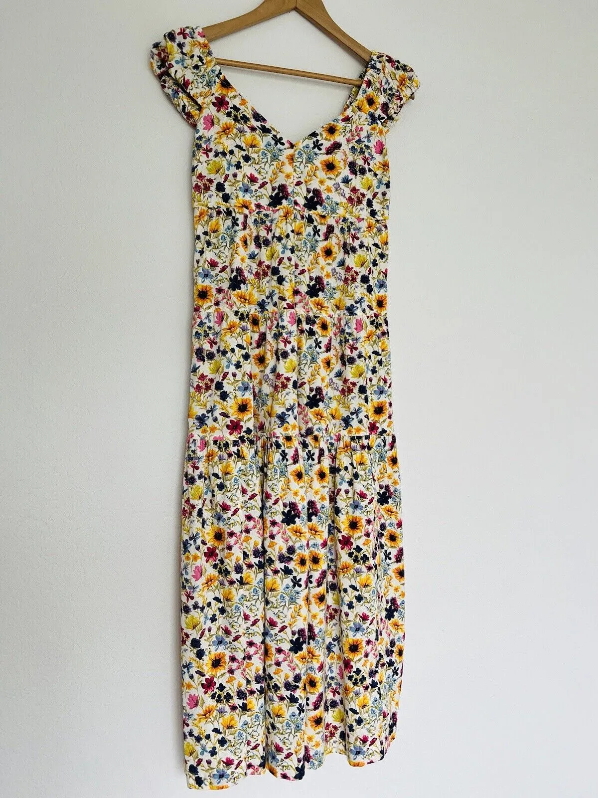 OLD NAVY Tiered Wildflower Floral Fit & Flare Dress Sz  XS Open Back Bow Boho