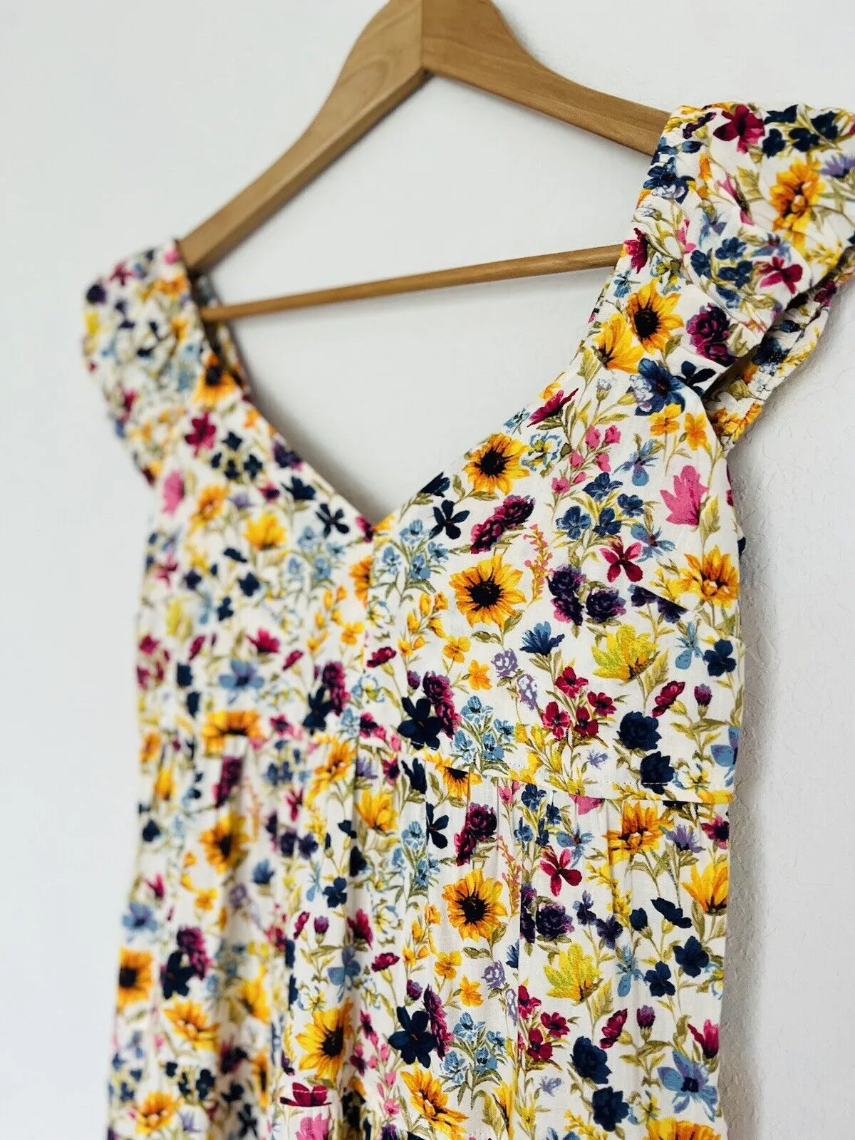 OLD NAVY Tiered Wildflower Floral Fit & Flare Dress Sz  XS Open Back Bow Boho