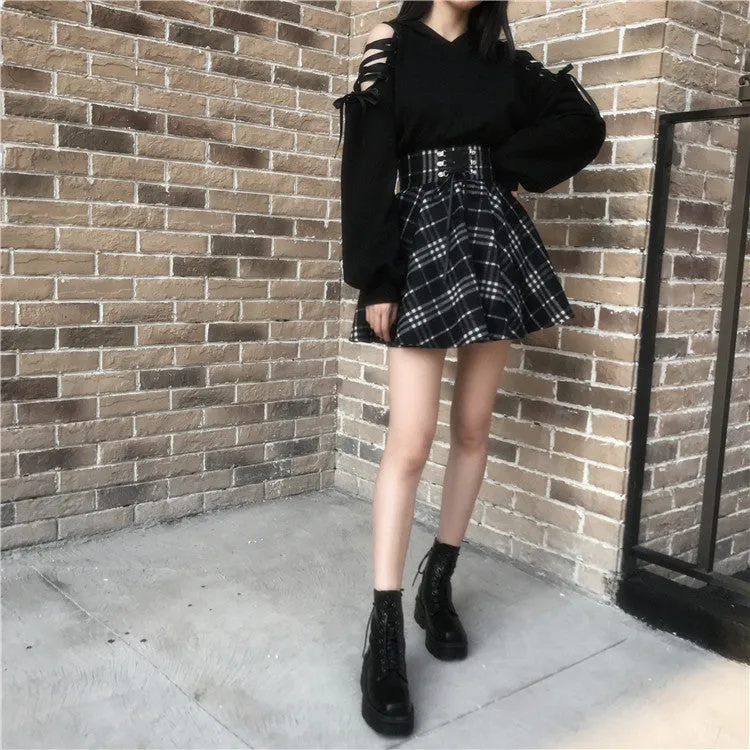 "BLACK CUTE EAR" HOODIE / PLAID SKIRT K111901