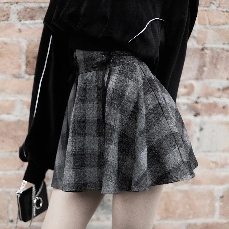"DARK BLACK PLAID" SKIRT D042401