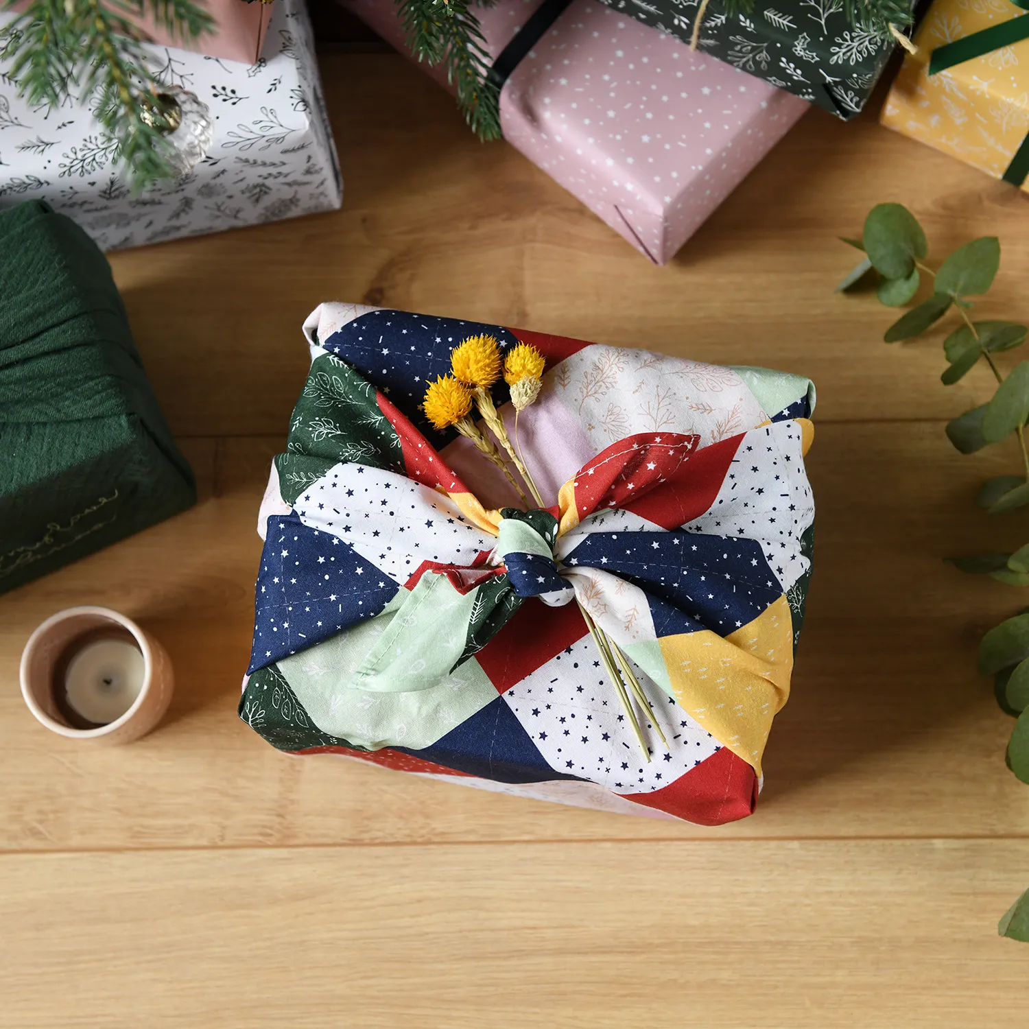 SECONDS / Reusable Traditional Patchwork Fabric Gift Wrap