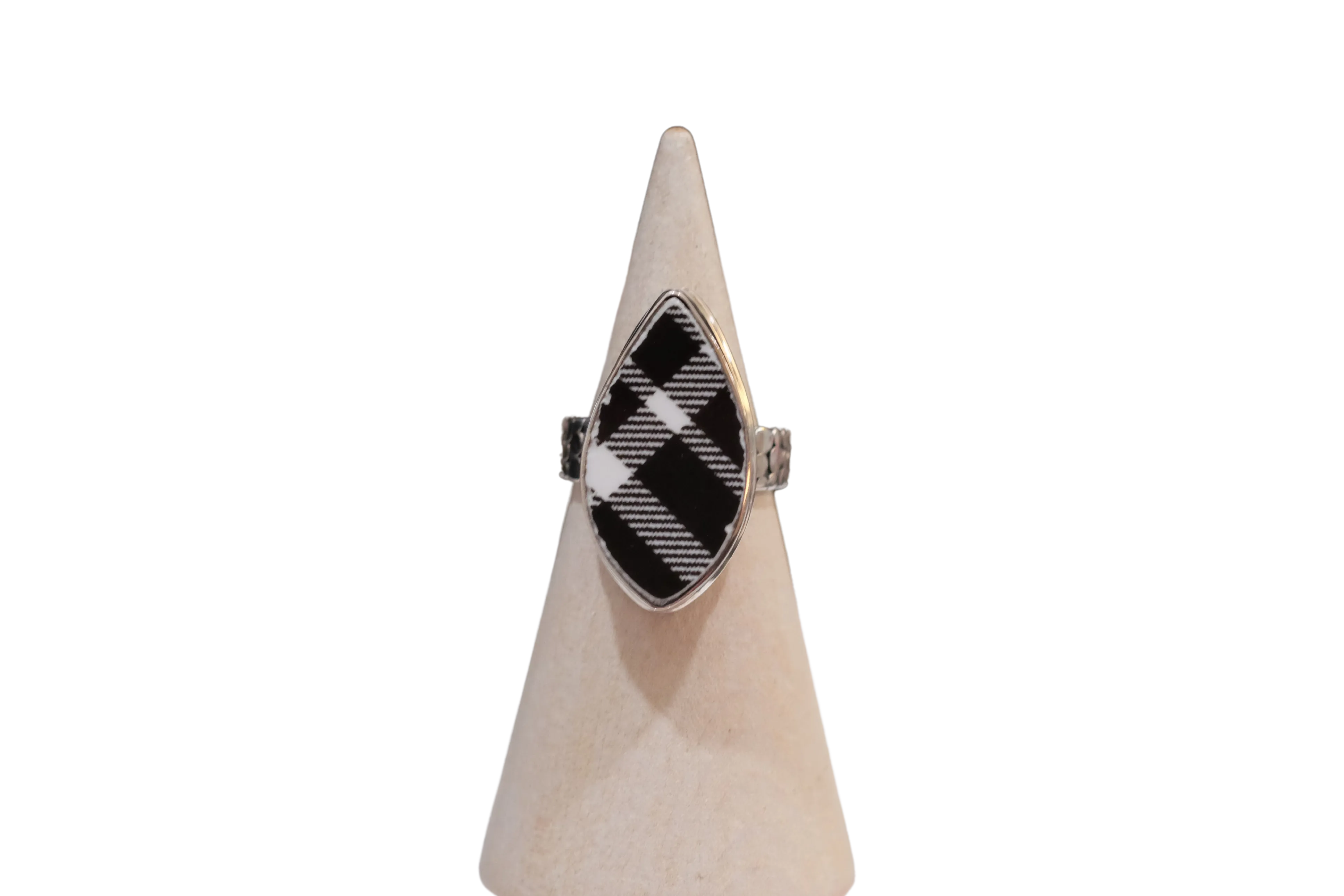 Size 10 Black and White Plaid Ring