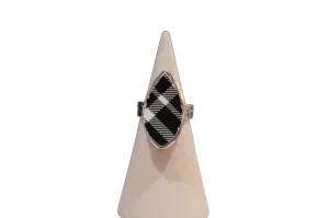 Size 10 Black and White Plaid Ring