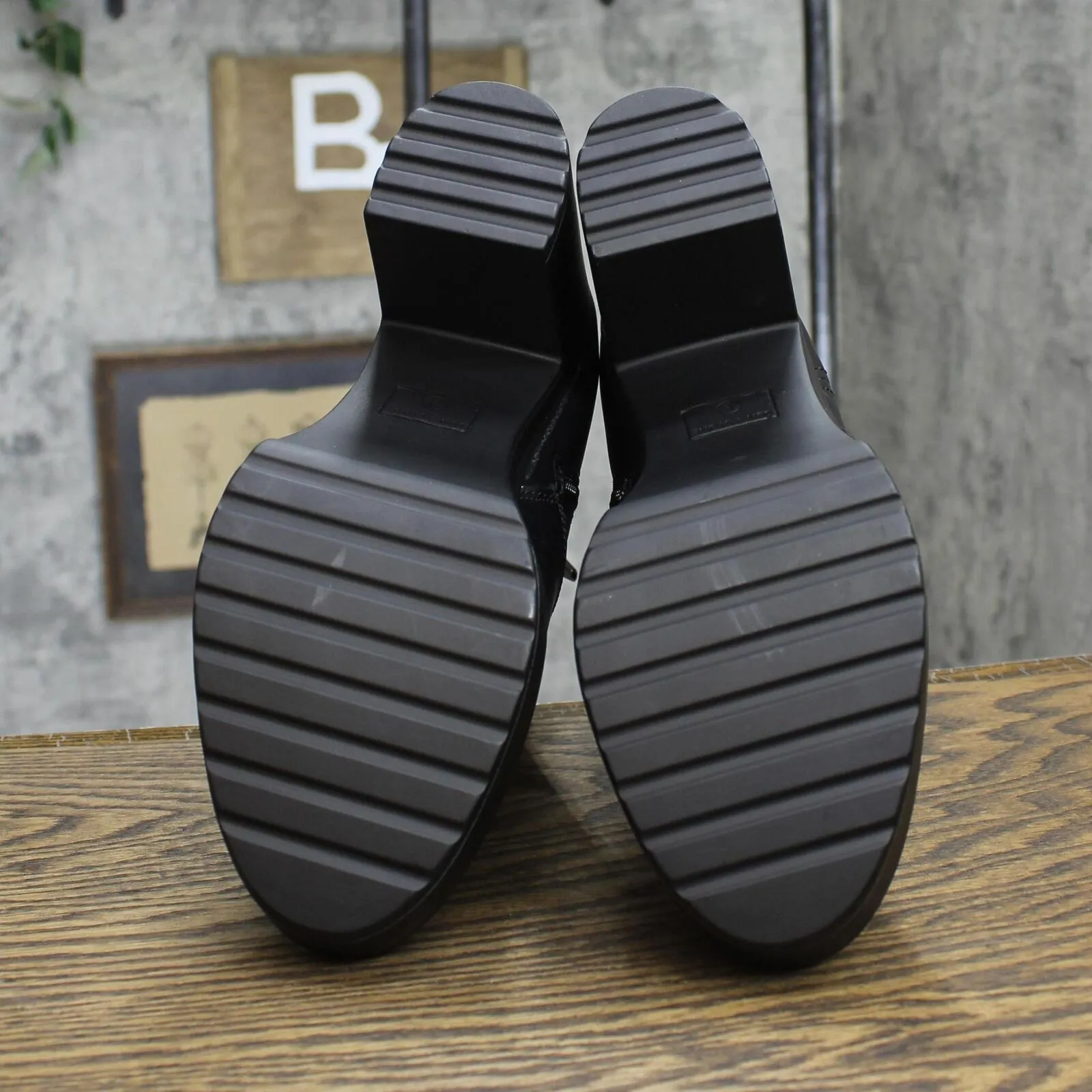 Sun   Stone Womens Kinsley Platform Booties 10014121100 Black 9M
