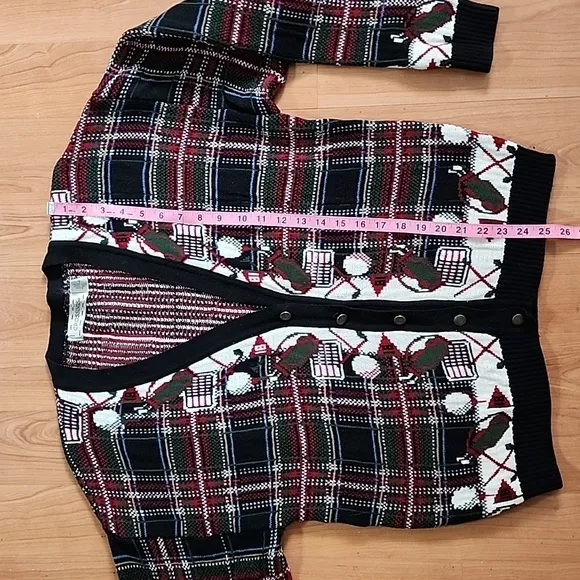 Vintage Crossings Plaid Golf Button Cardigan