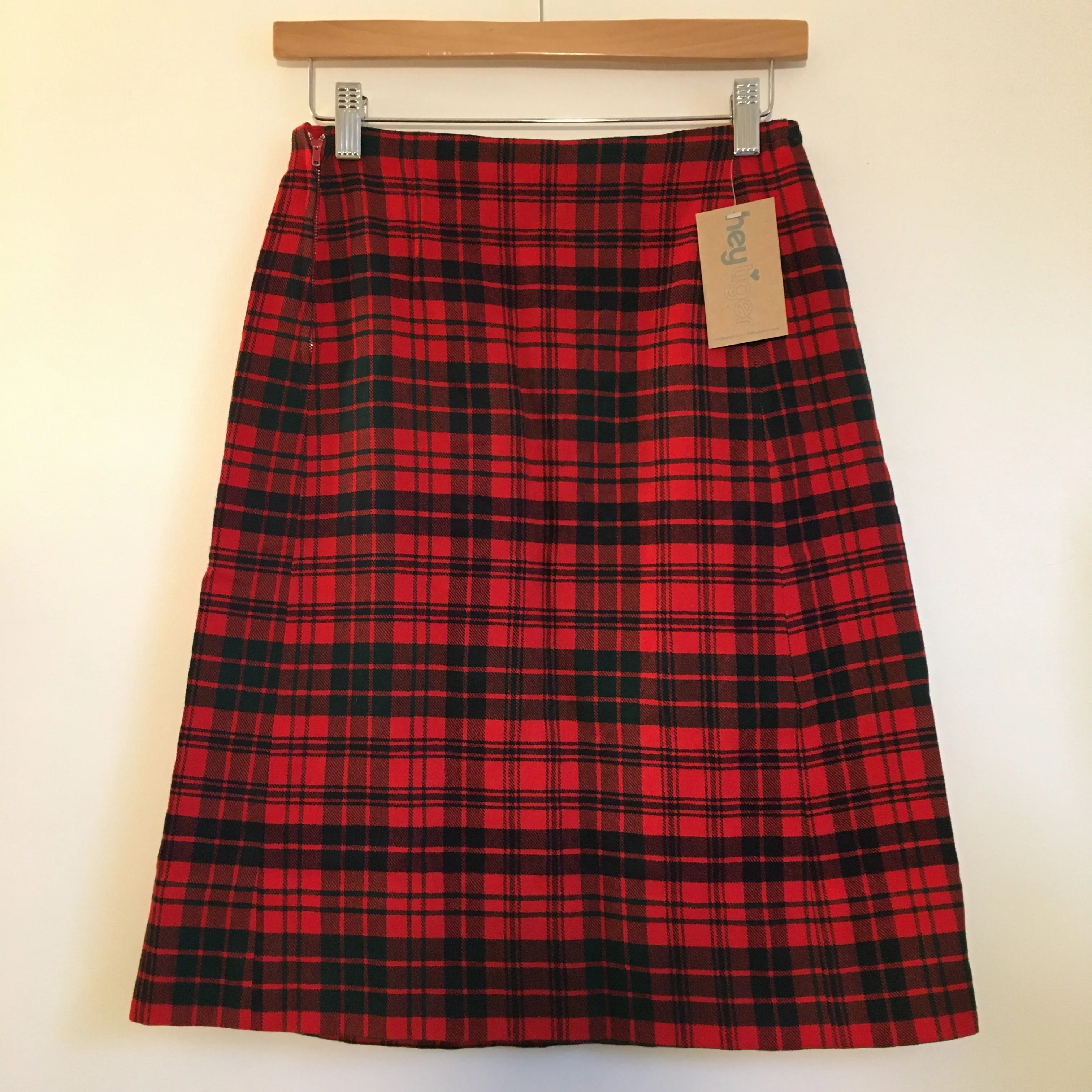 Vintage Handmade Wool Plaid Knee Length skirt with Pockets // size small