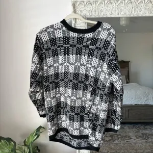 Vintage Liz Claiborne Checkered Cotton Oversized Sweater