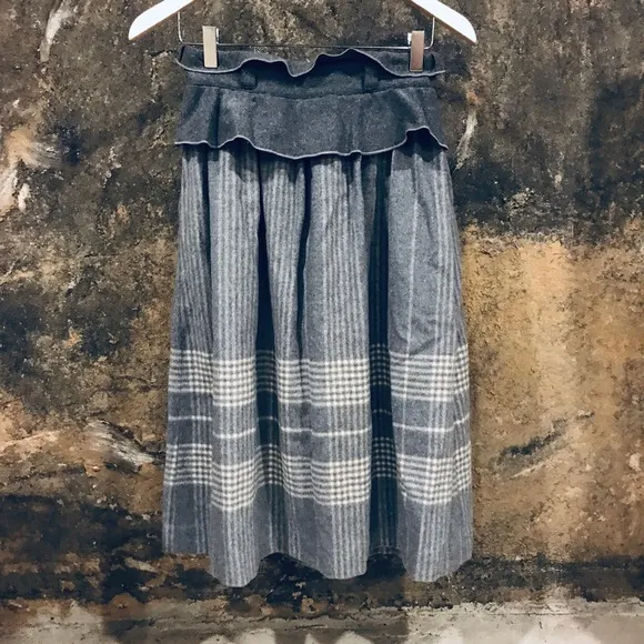 vintage plaid skirt Italian gray wool Nik Nik
